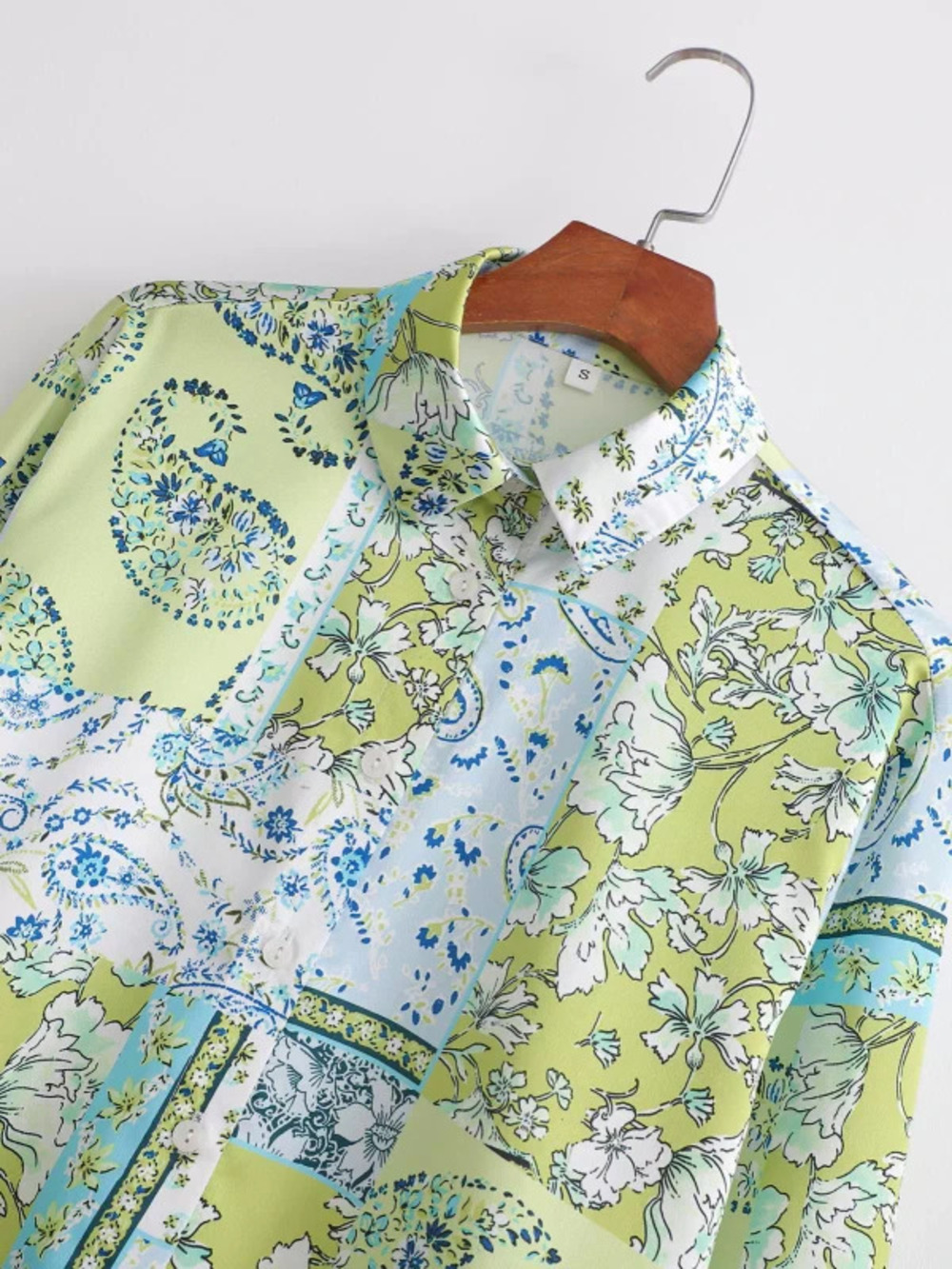 Long Sleeve Printed Satin Texture Shirt